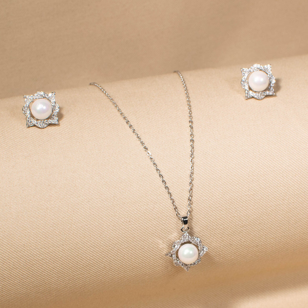 The Silver Origami Pearl Set with Ring